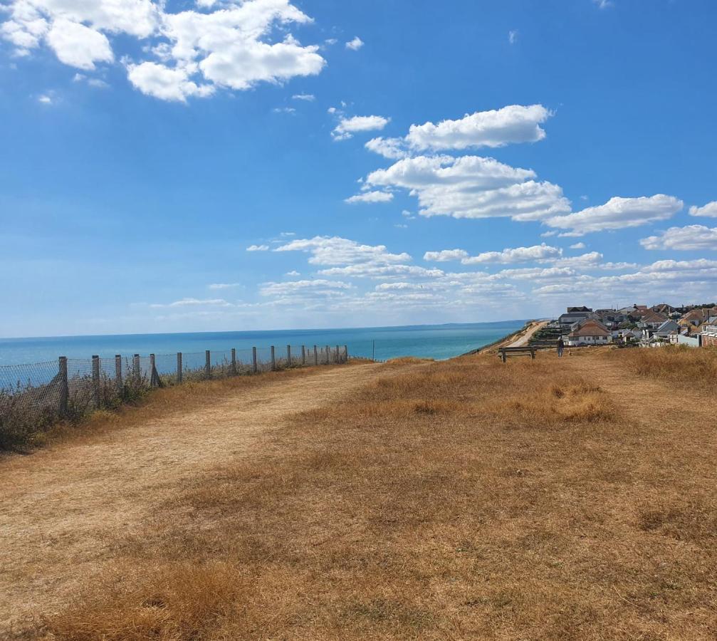 Four Seasons By The Sea Villa Peacehaven Exterior photo